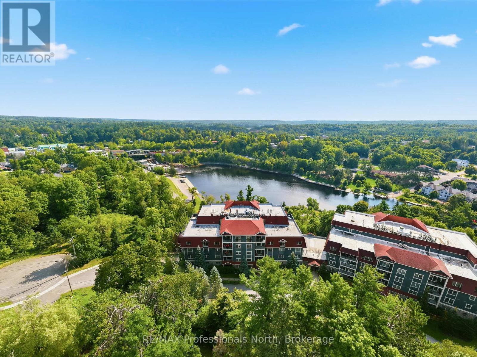 405 - 10a Kimberley Avenue, Bracebridge, Ontario  P1L 0A4 - Photo 3 - X13880356