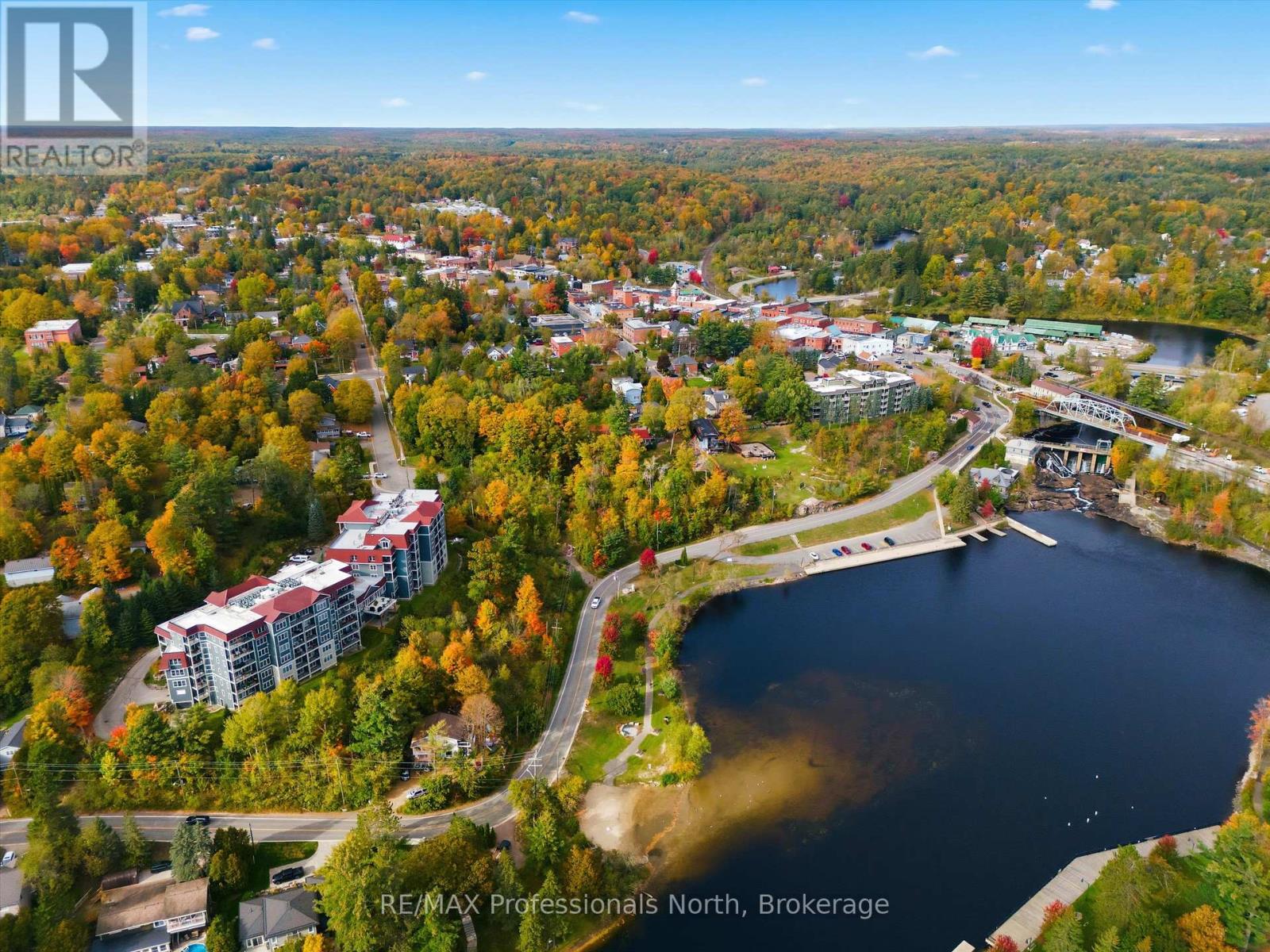 405 - 10a Kimberley Avenue, Bracebridge, Ontario  P1L 0A4 - Photo 4 - X13880356