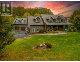 427 SKYHILLS ROAD, Huntsville, Ontario
