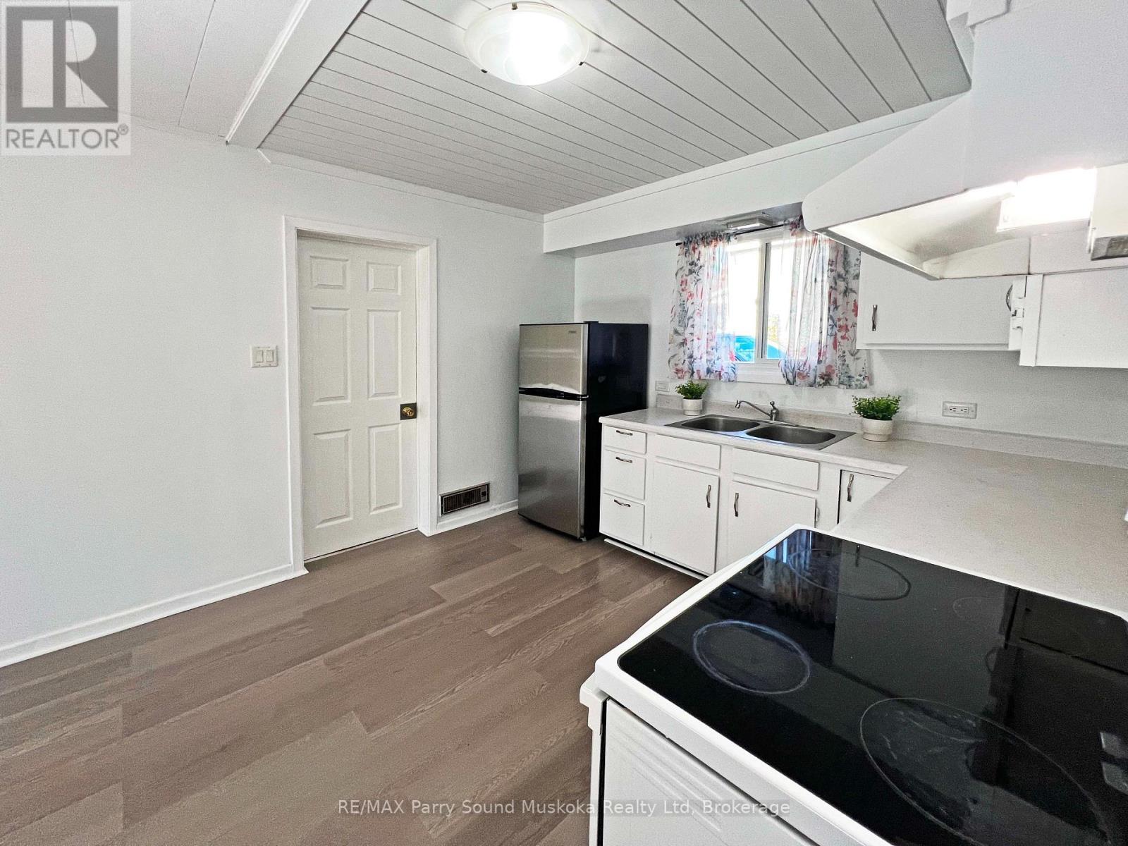 15 Church Street, Parry Sound, Ontario P2A 1Y2 - Photo 12 - X13883000