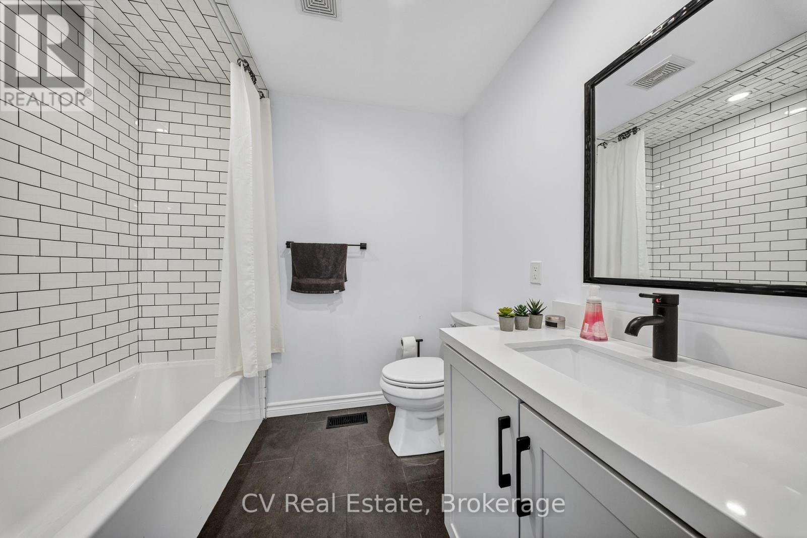 1 - 1018 Georgina Way, Gravenhurst, Ontario  P1P 1R2 - Photo 33 - X13883200