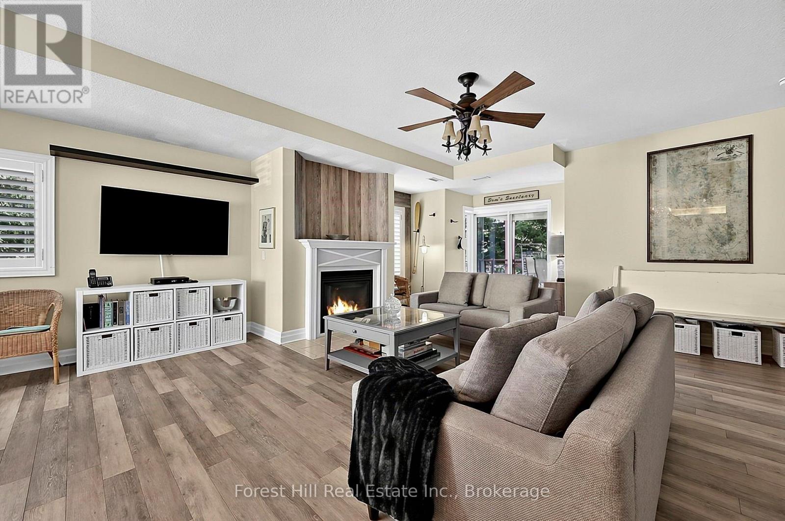 202 - 110 Steamship Bay Road N, Gravenhurst, Ontario  P1P 1Z9 - Photo 6 - X13884376