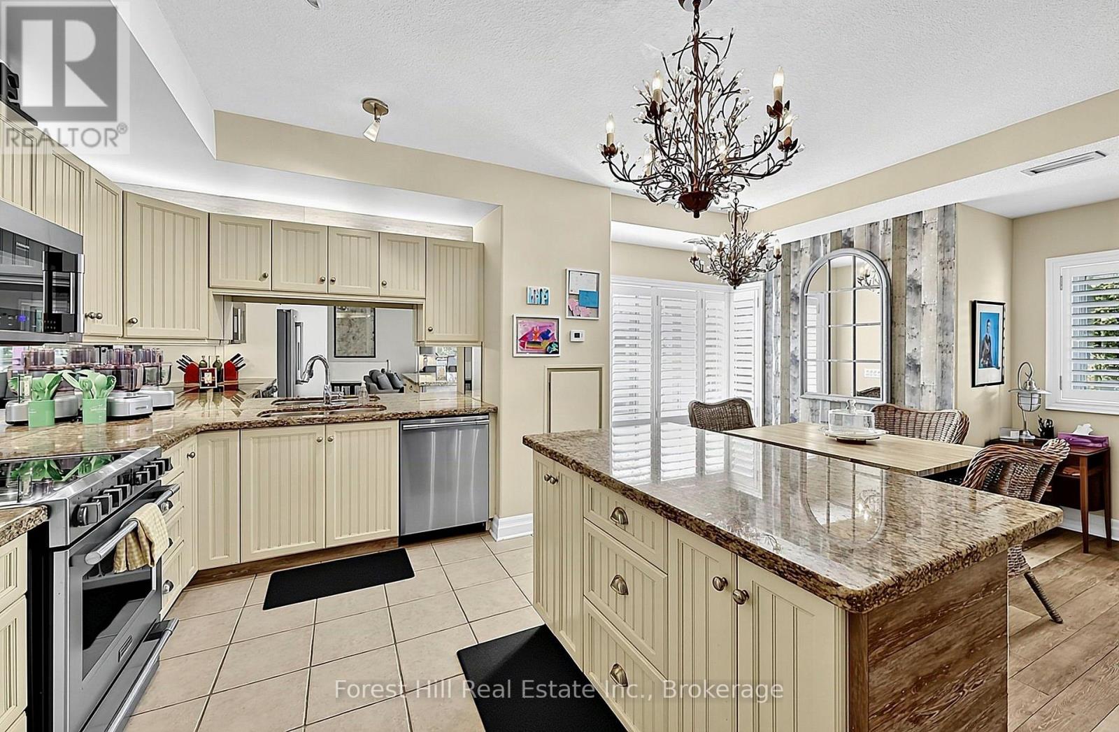202 - 110 Steamship Bay Road N, Gravenhurst, Ontario  P1P 1Z9 - Photo 8 - X13884376