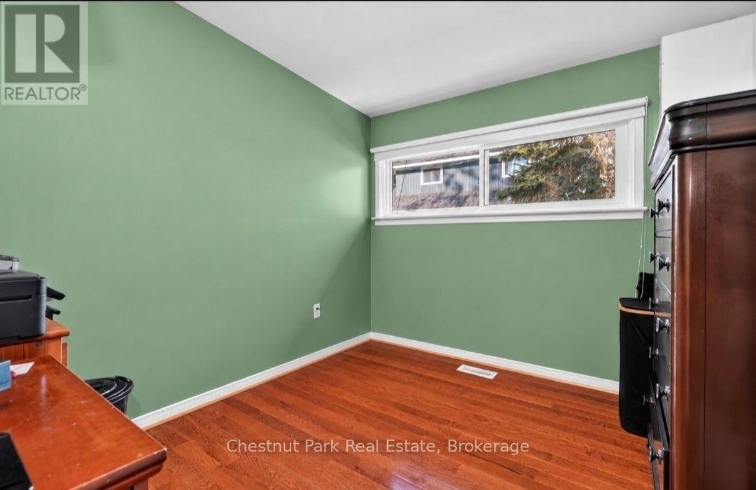 240 Knister Road, Gravenhurst, Ontario P1P 1R4 - Photo 25 - X13886528