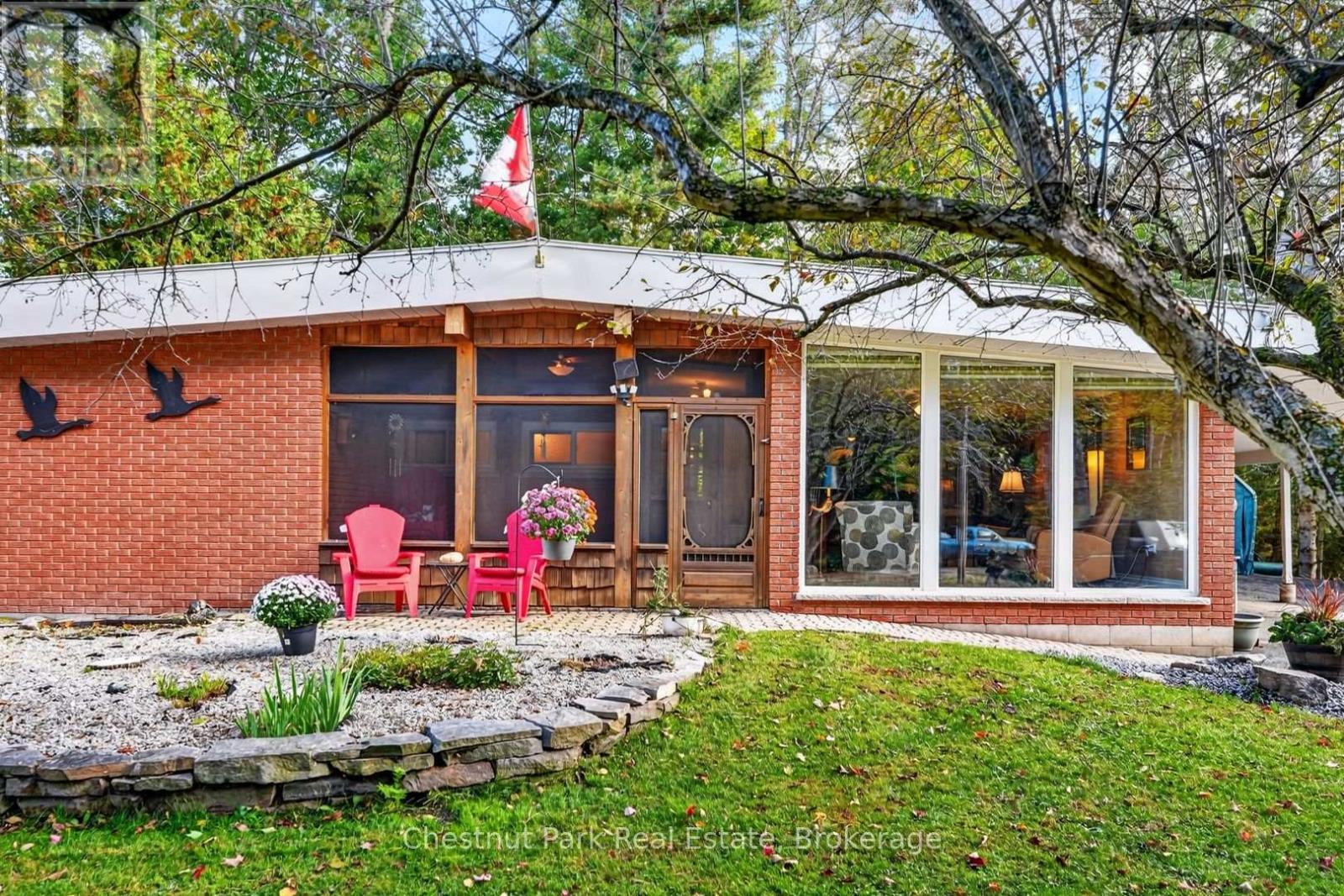 240 Knister Road, Gravenhurst, Ontario P1P 1R4 - Photo 3 - X13886528