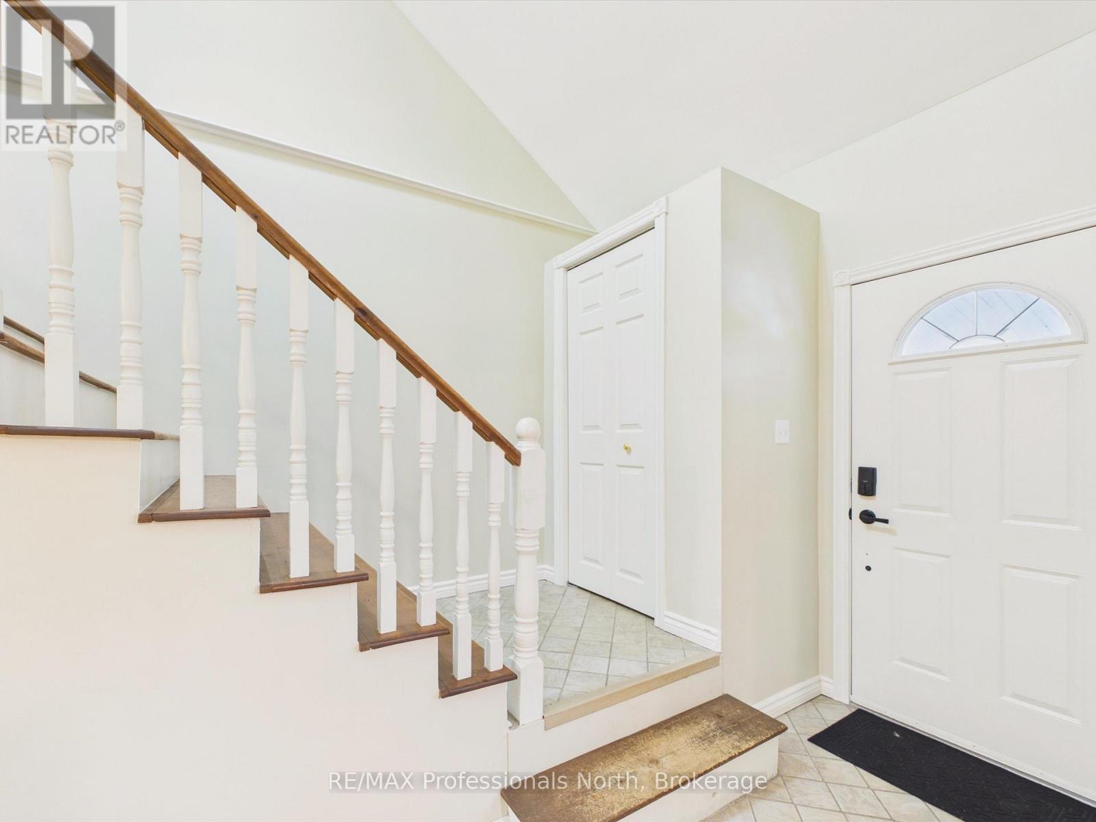 1130 Cedar Lane, Bracebridge, Ontario  P1L 1L5 - Photo 5 - X14004244