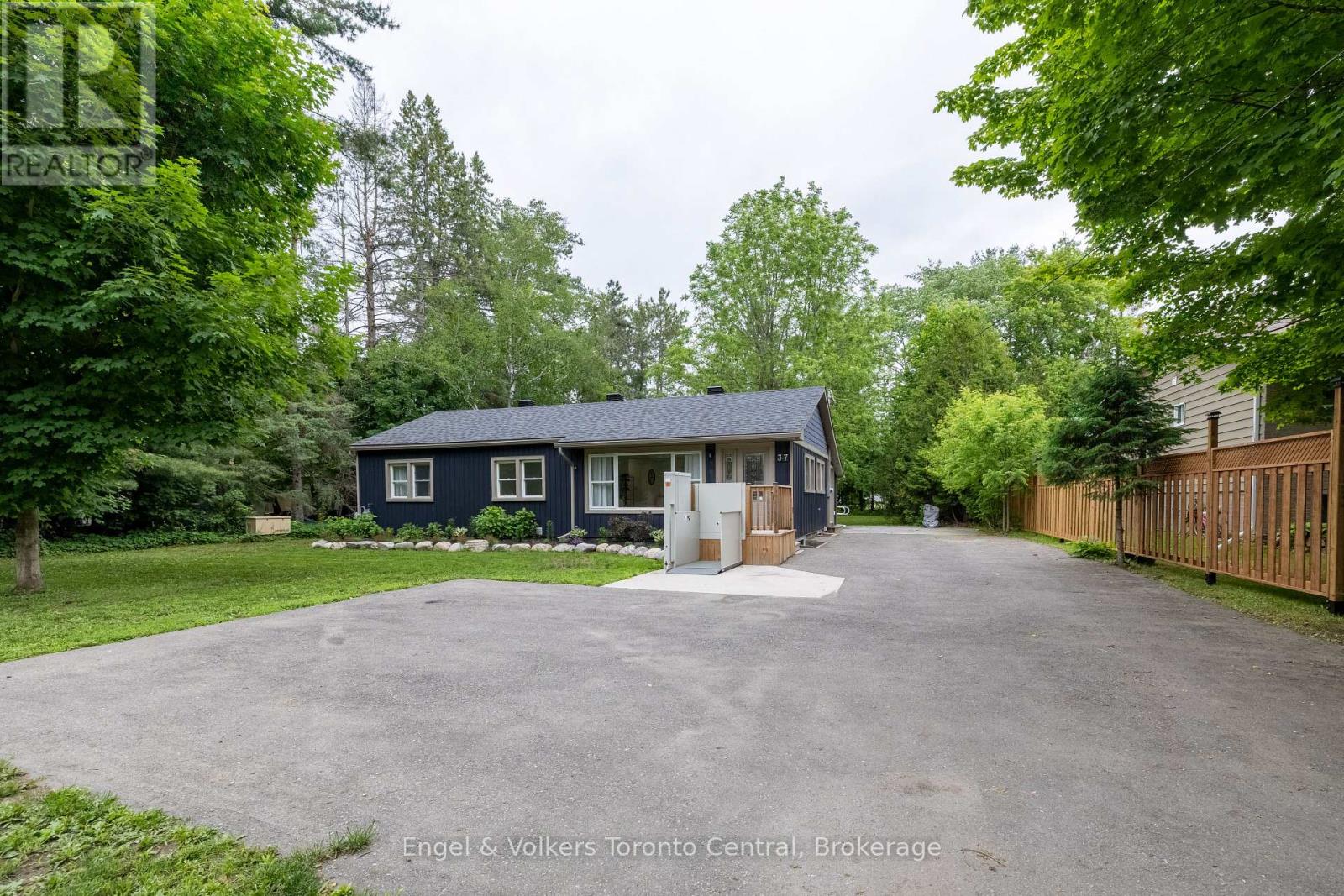 37 Spencer Street, Bracebridge, Ontario P1L 1E1 - Photo 24 - X14014298