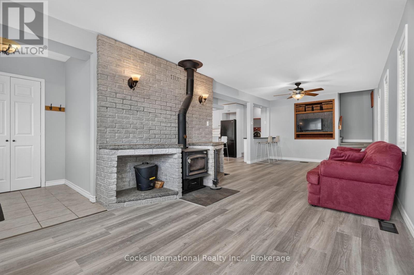 206 On-141 Highway, Huntsville, Ontario  P0B 1M0 - Photo 4 - X14028764