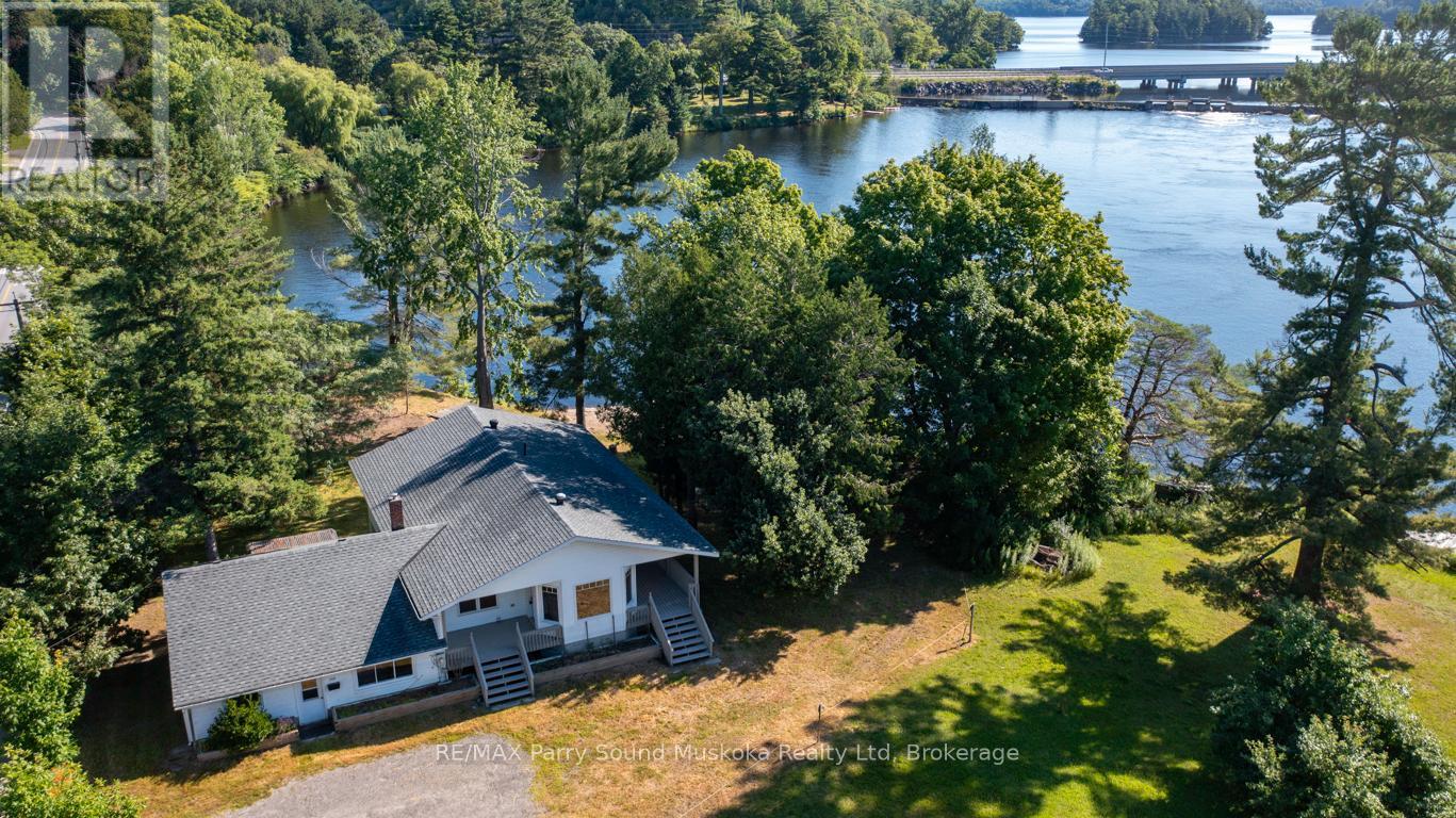 149 William Street, Parry Sound, Ontario  P2A 1W3 - Photo 1 - X14031166