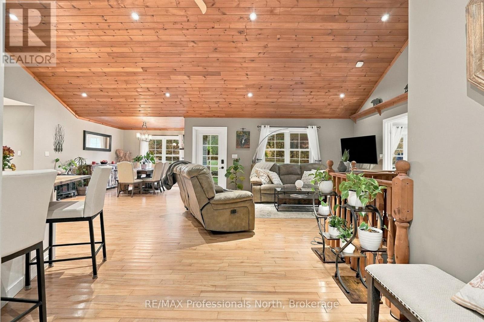 1276 Limberlost Road, Lake Of Bays, Ontario  P1H 2J6 - Photo 15 - X14032534