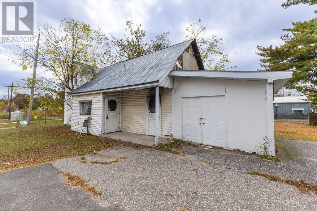190 Phillip Street E, Gravenhurst, Ontario P1P 1J3 - Photo 4 - X14033444