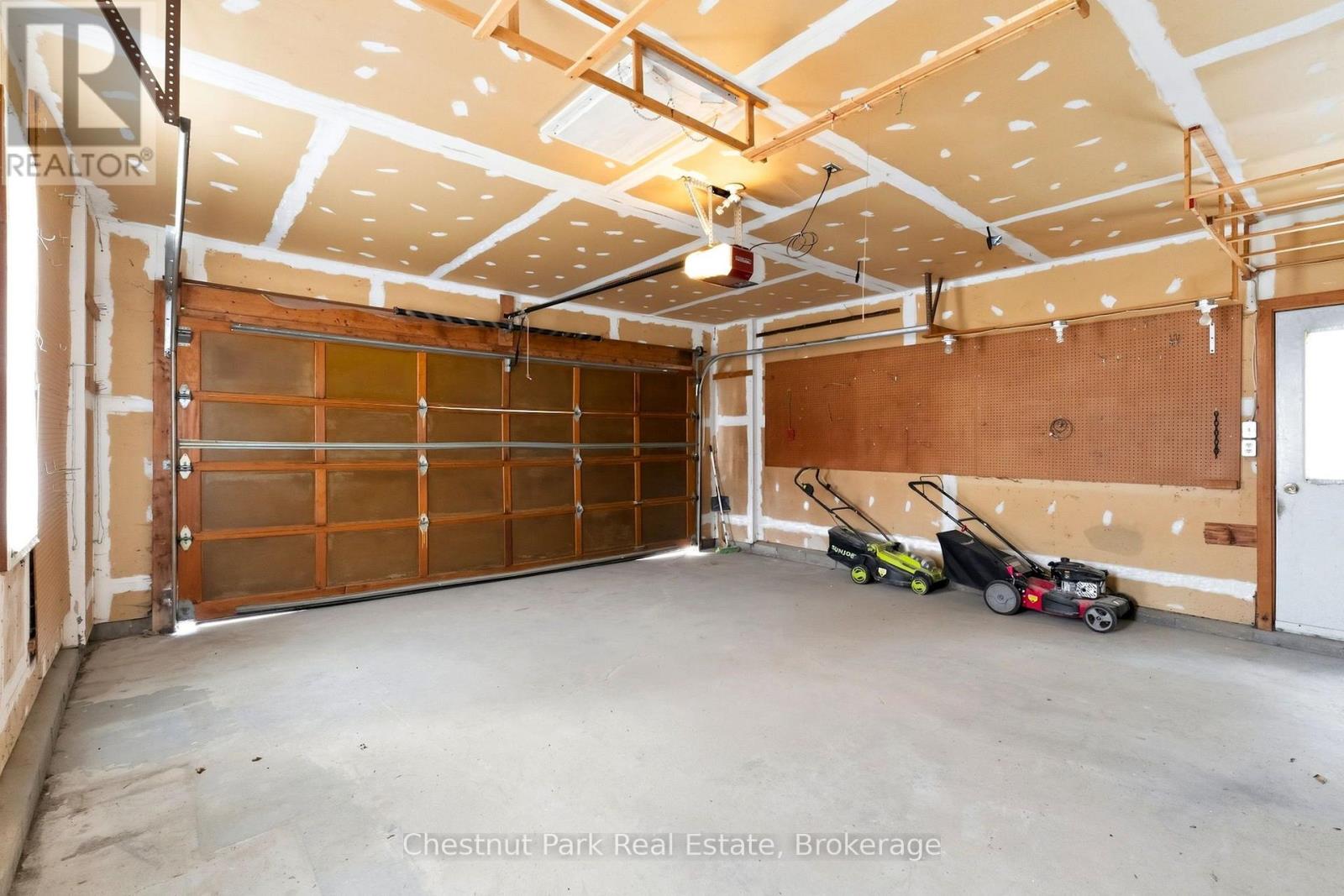 30 Catharine Crescent, Bracebridge, Ontario  P1L 1B1 - Photo 23 - X14082252