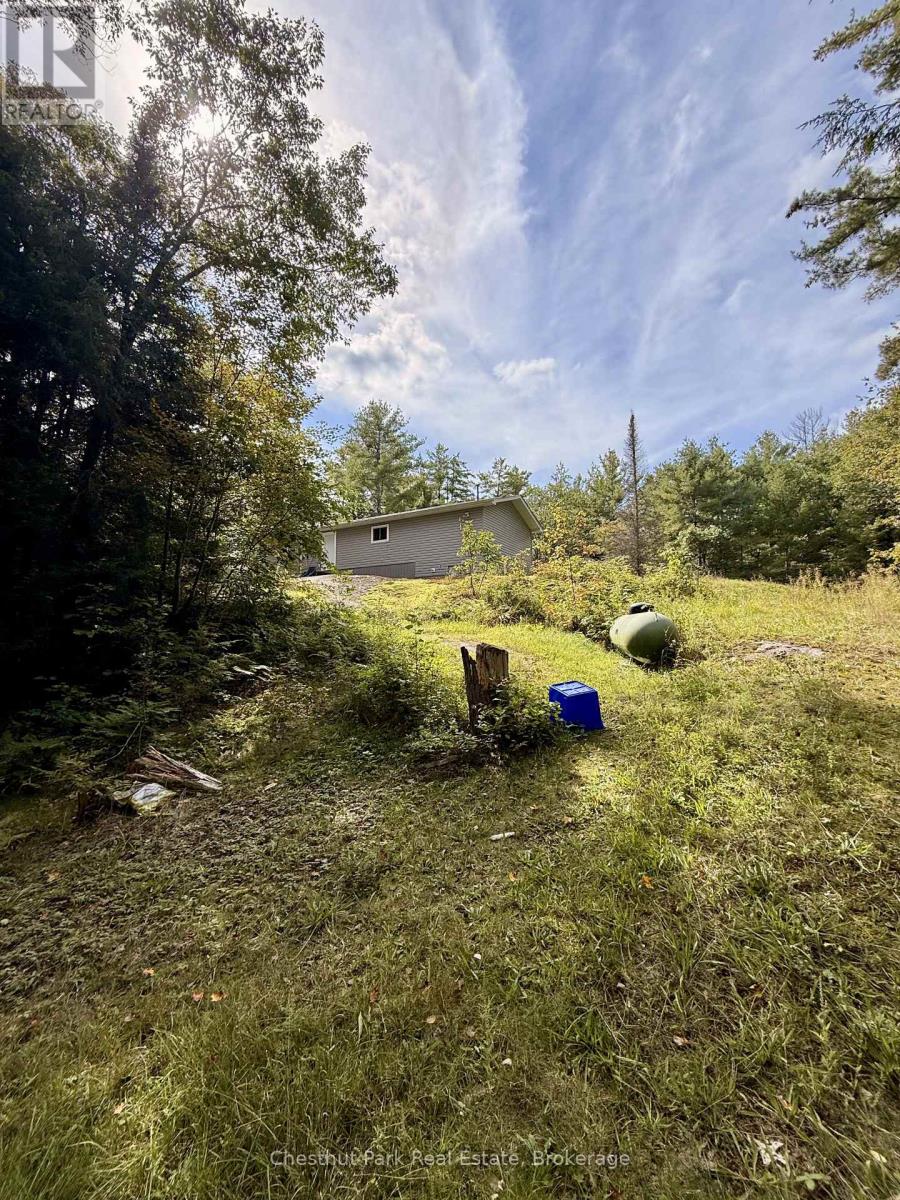 1041 Holiday Park Drive, Bracebridge, Ontario P1L 1W9 - Photo 25 - X14085044