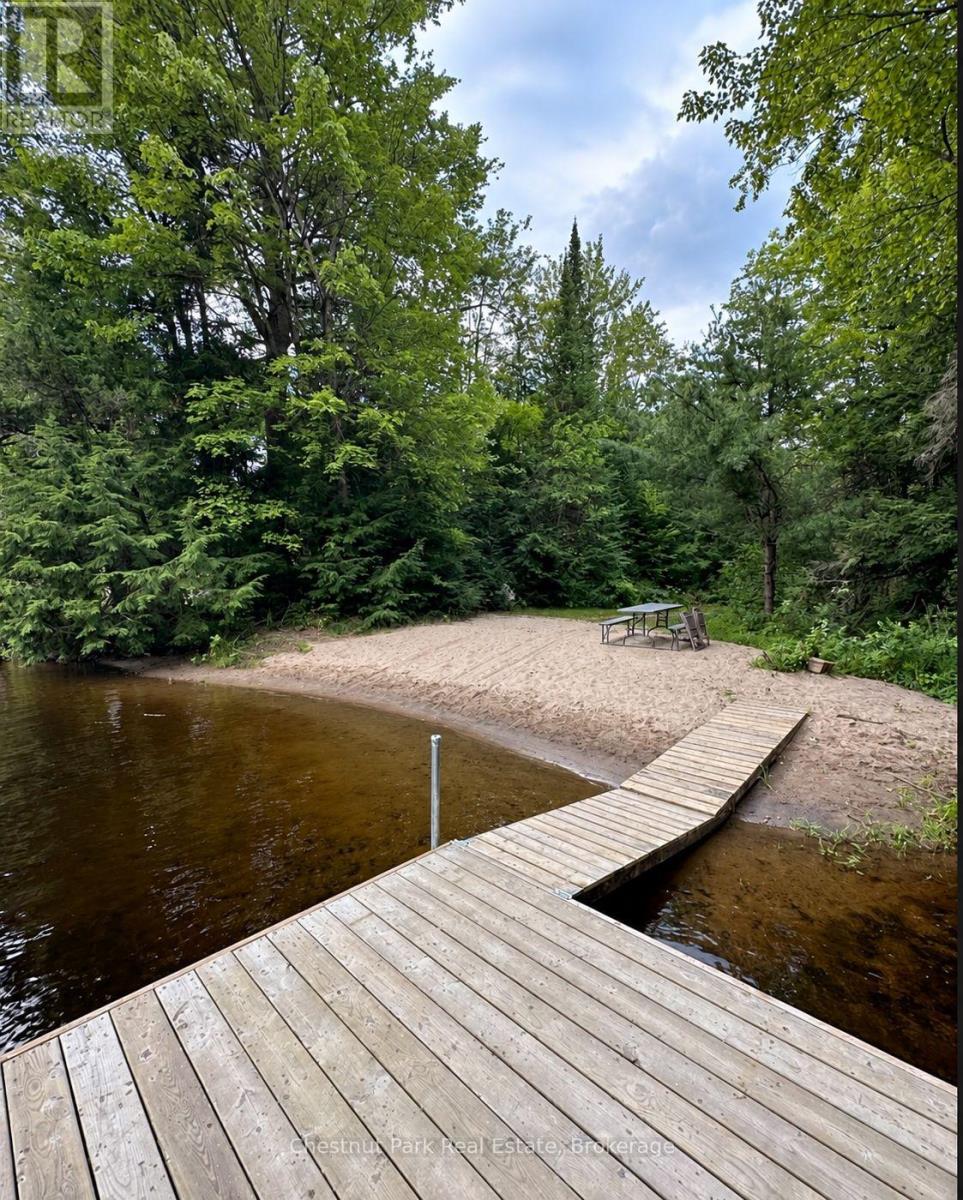 1041 Holiday Park Drive, Bracebridge, Ontario P1L 1W9 - Photo 4 - X14085044