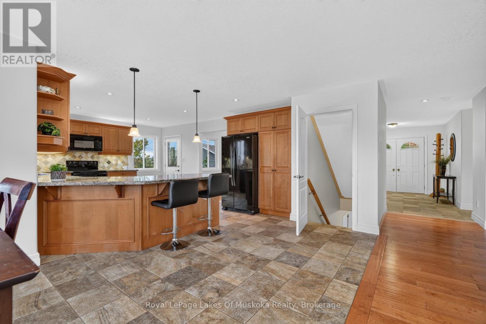 77 Lankin Avenue, Bracebridge, Ontario P1L 2H1 - Photo 10 - X14090016