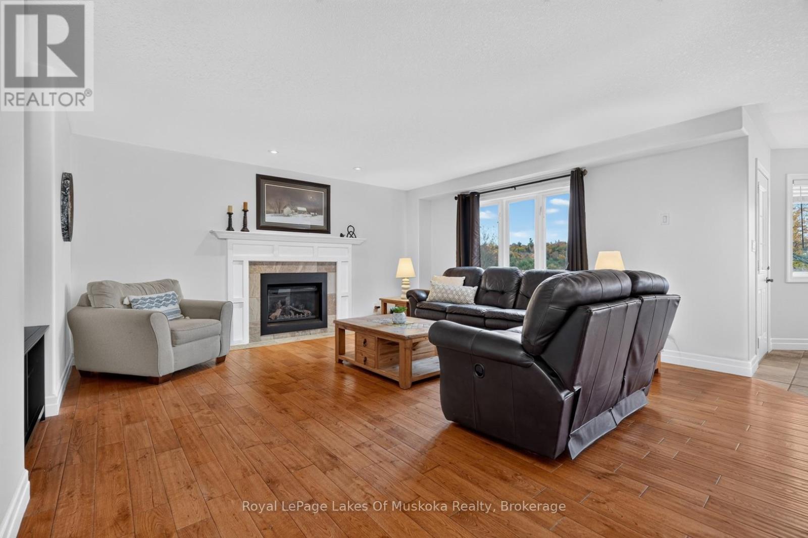 77 Lankin Avenue, Bracebridge, Ontario P1L 2H1 - Photo 5 - X14090016