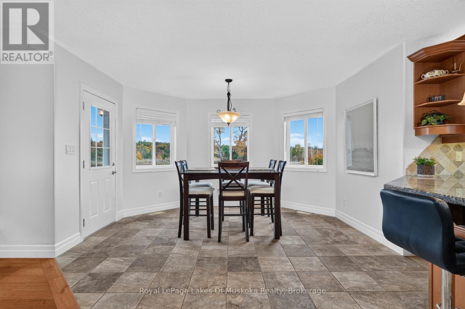 77 Lankin Avenue, Bracebridge, Ontario P1L 2H1 - Photo 9 - X14090016