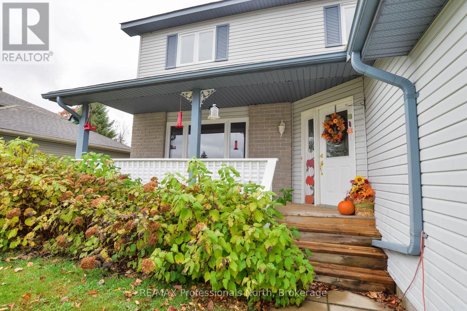 34 Killdeer Crescent, Bracebridge, Ontario  P1L 1Z2 - Photo 2 - X14096156